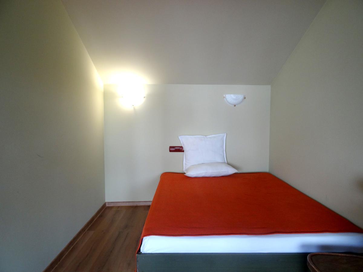 Family Hotel Rose Pavel Banja Exteriér fotografie