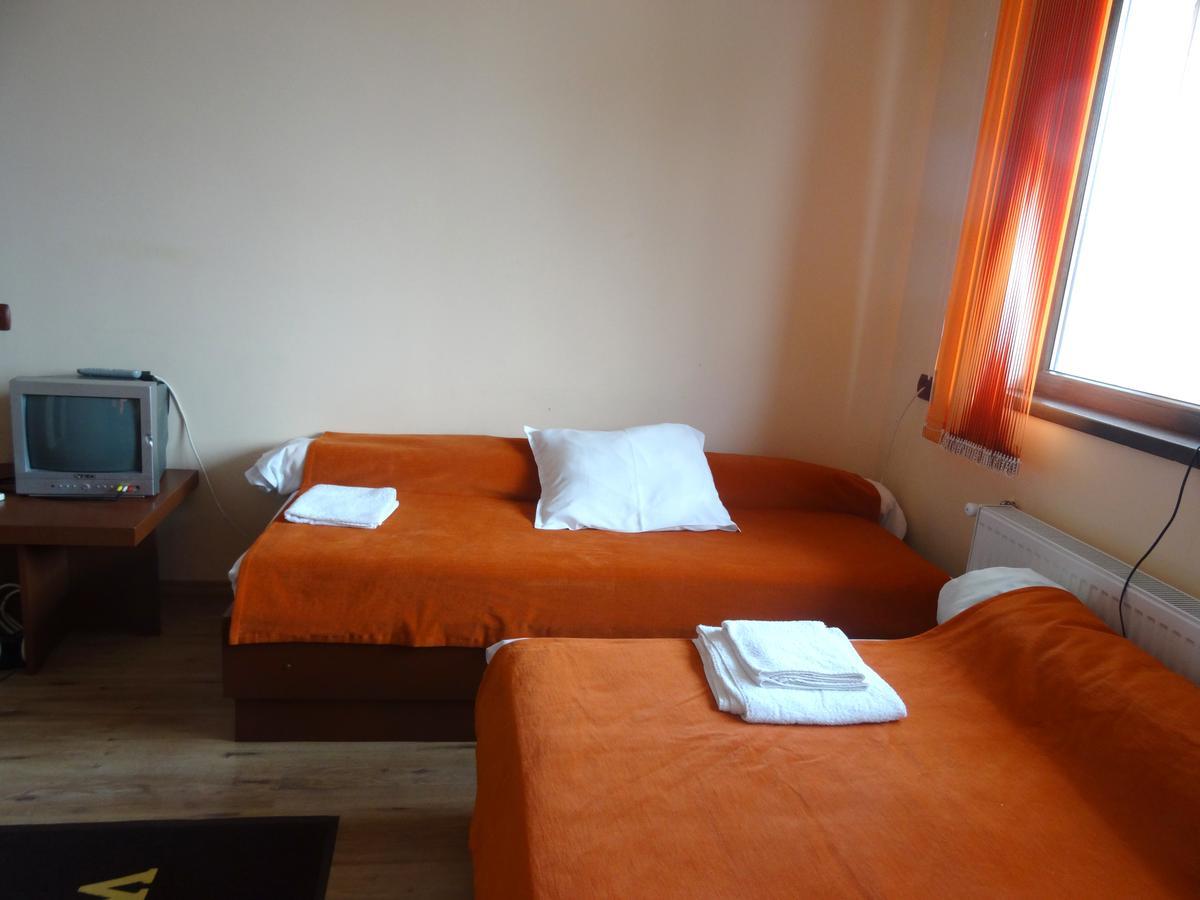 Family Hotel Rose Pavel Banja Exteriér fotografie